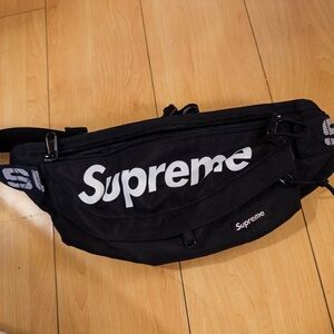 Supreme Black and White Cross Body Bag